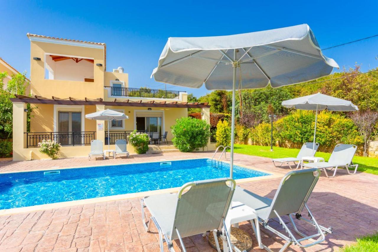 Villa Georgia Gerani  Luaran gambar