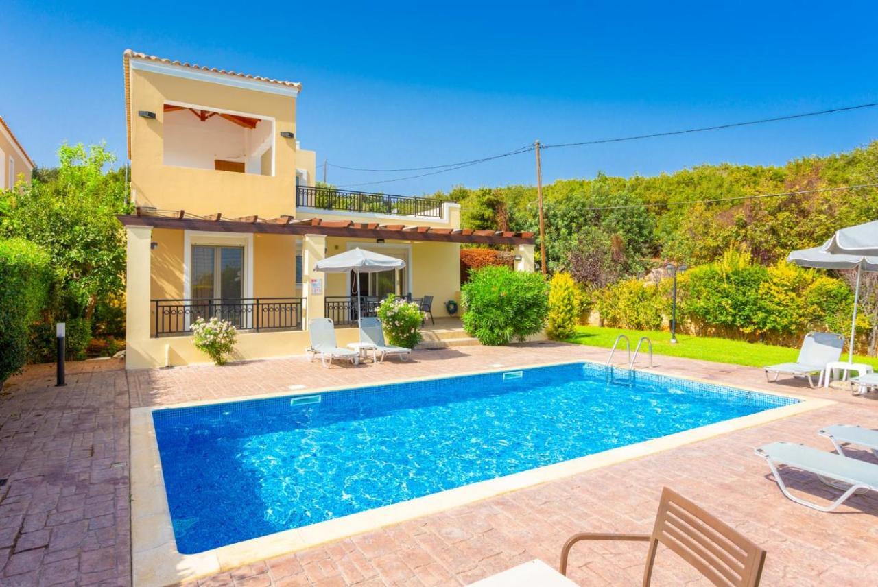 Villa Georgia Gerani  Luaran gambar