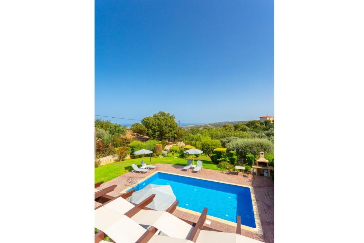 Villa Georgia Gerani  Luaran gambar